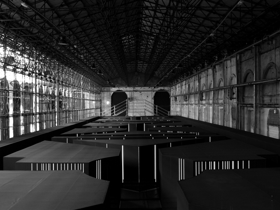 HEDI SLIMANE EXHIBITION - VERSAILLES MAZE HEDI SLIMANE EXHIBITION - VERSAILLES MAZE